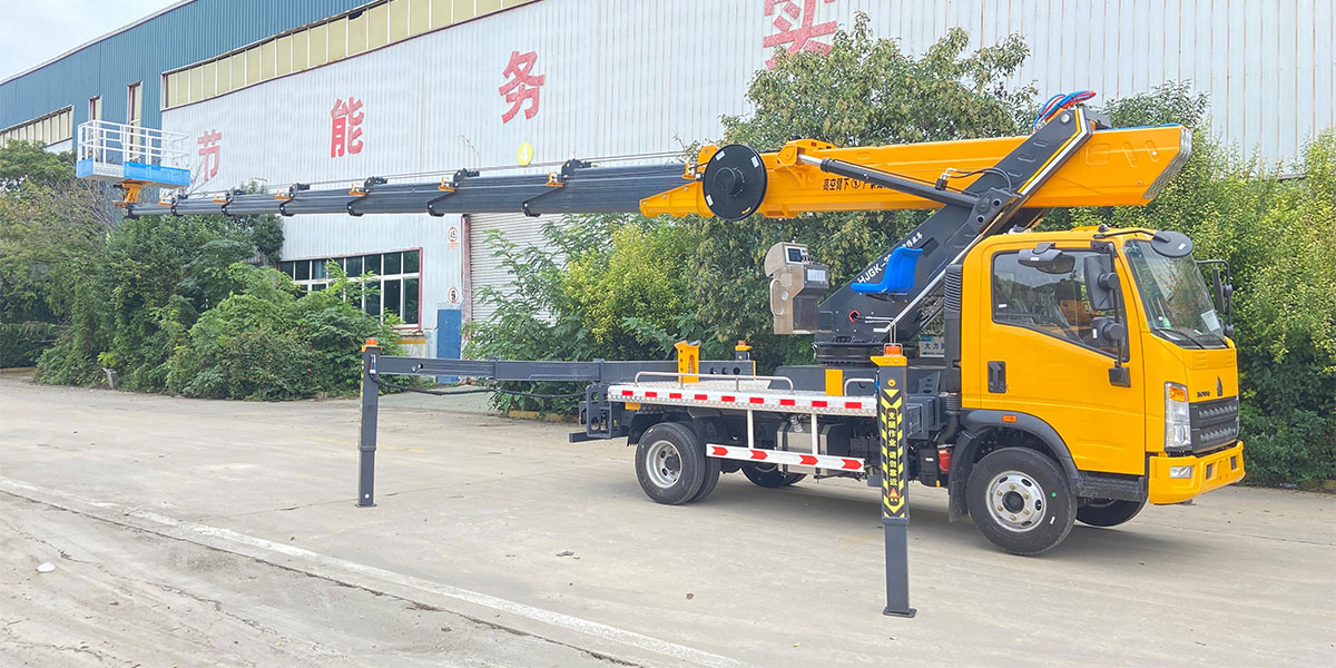 Camión plataforma de trabajo aéreo Sinotruk Howo GK38