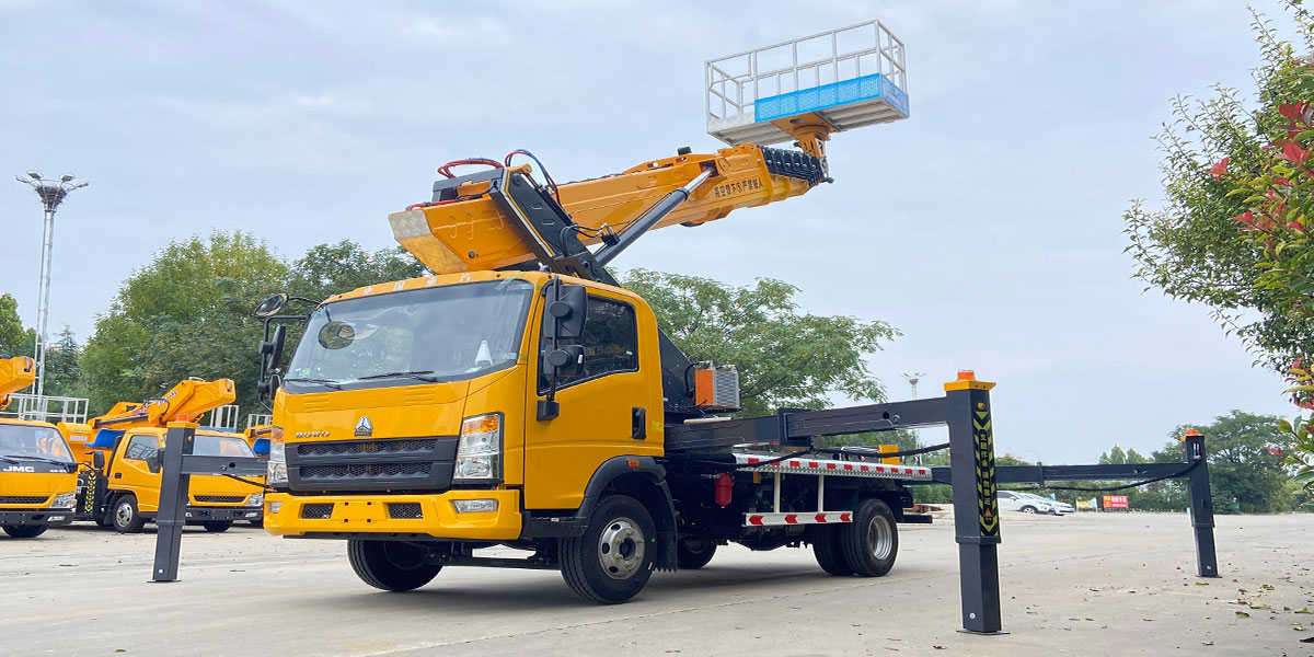 Camión plataforma de trabajo aéreo Sinotruk Howo GK38