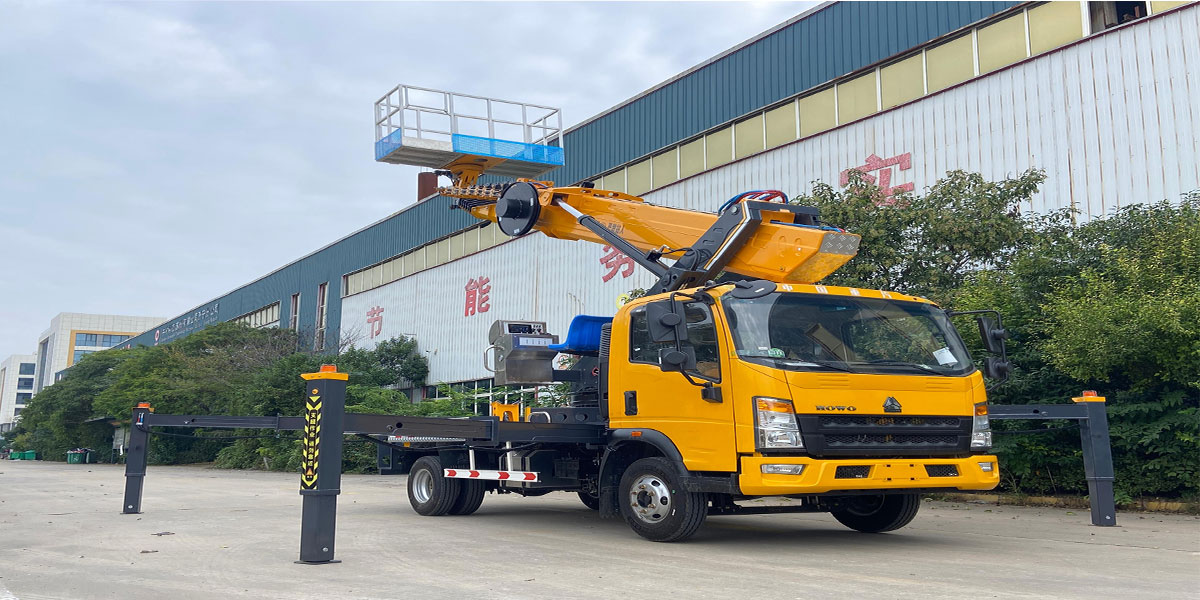 Sinotruk Howo GK38 aerial work platform truck Sinotruk Howo GK38 aerial work platform truck