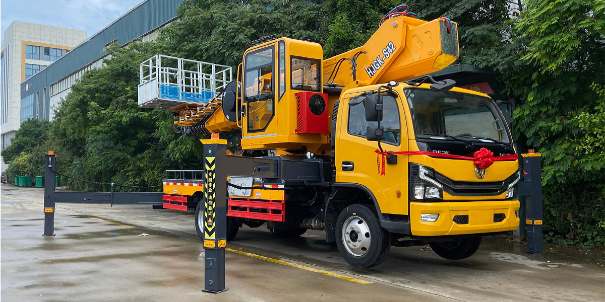 Dongfeng Dolica GK42 Aerial Work Platform Vehicle Dongfeng Dolica GK42 Aerial Work Platform Vehicle