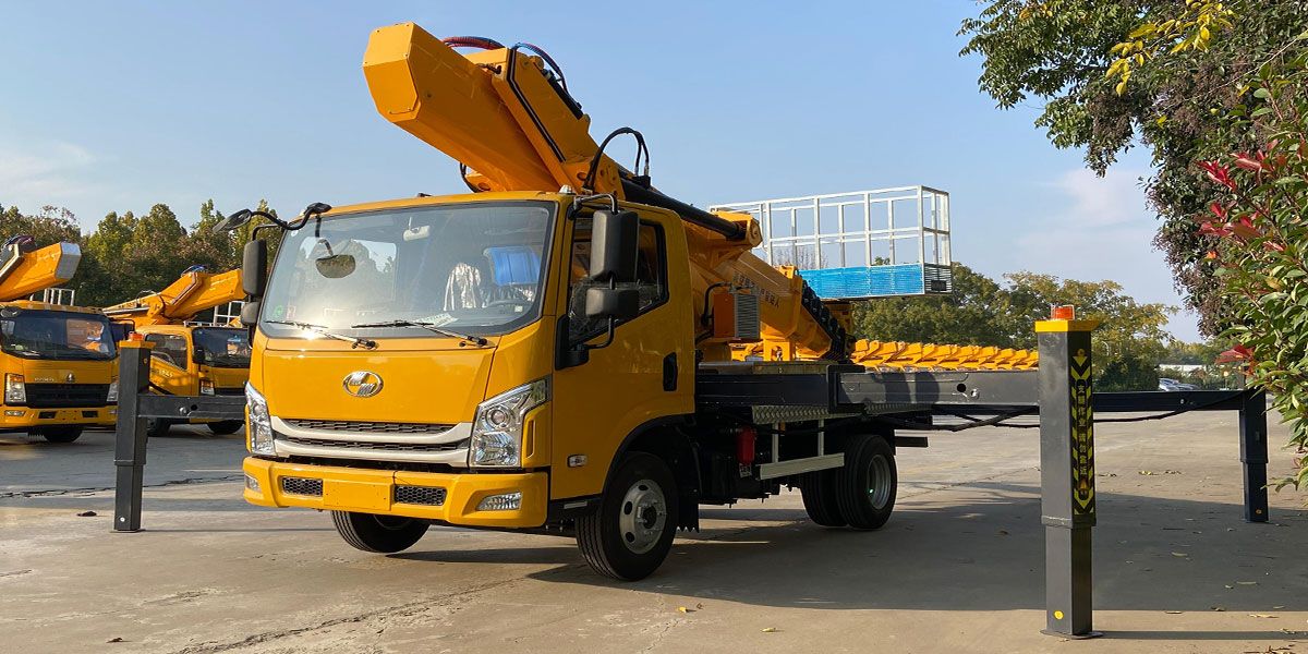 Plataforma de trabajo aérea SAIC Yuejin GK35