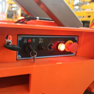 Self-propelled Scissor lift 